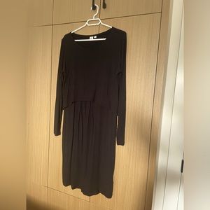 Gap maternity and nursing casual black dress